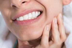 Woman experiencing toothache